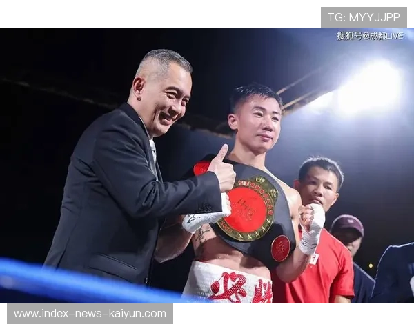 拳击重量级之争豪拳迸发成就经典之夜 拳击重量级之争豪拳迸发成就经典之夜